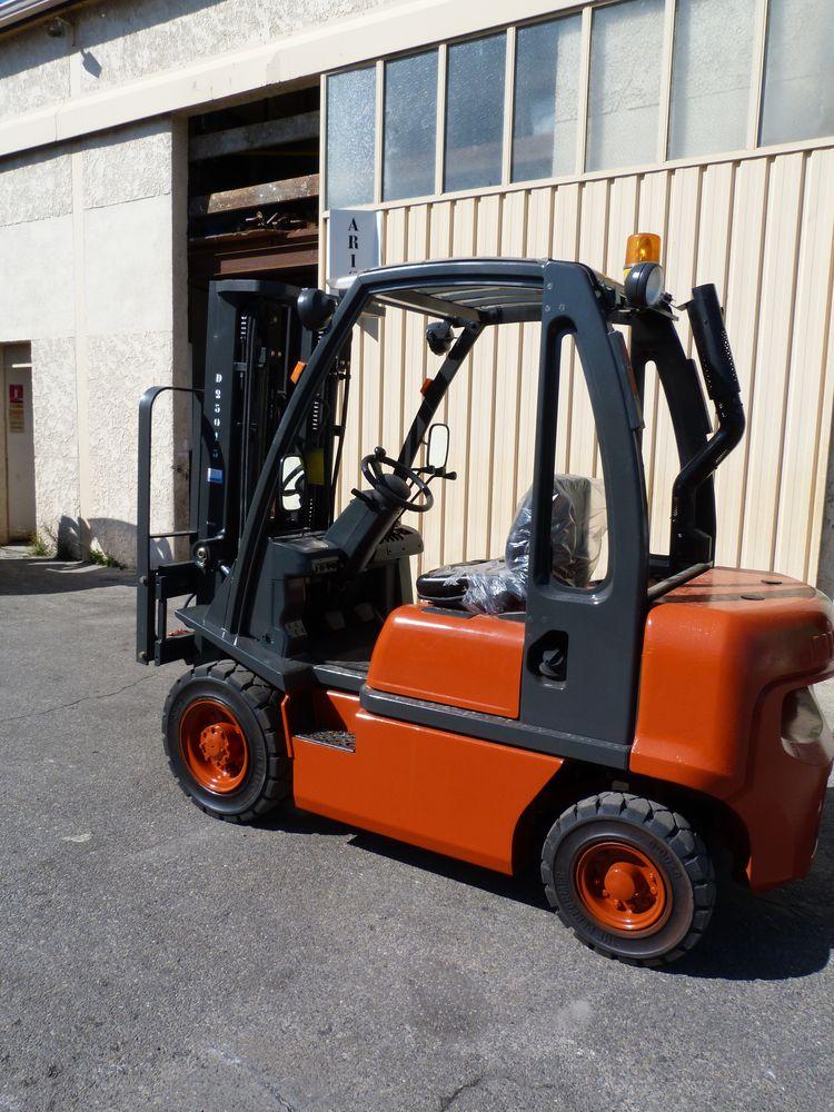 Chariot élévateur Nissan 2,5 tonnes Diesel