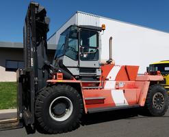 Chariot élévateur frontal 4 roues Kalmar DCD250-12LB