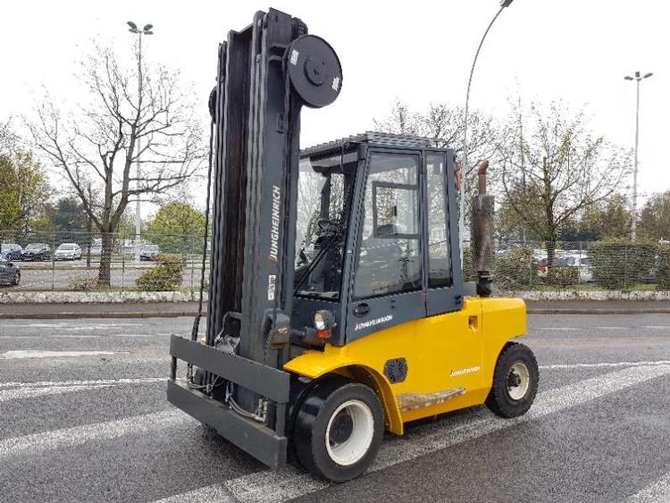 Chariot élévateur frontal 4 roues Jungheinrich TFG670